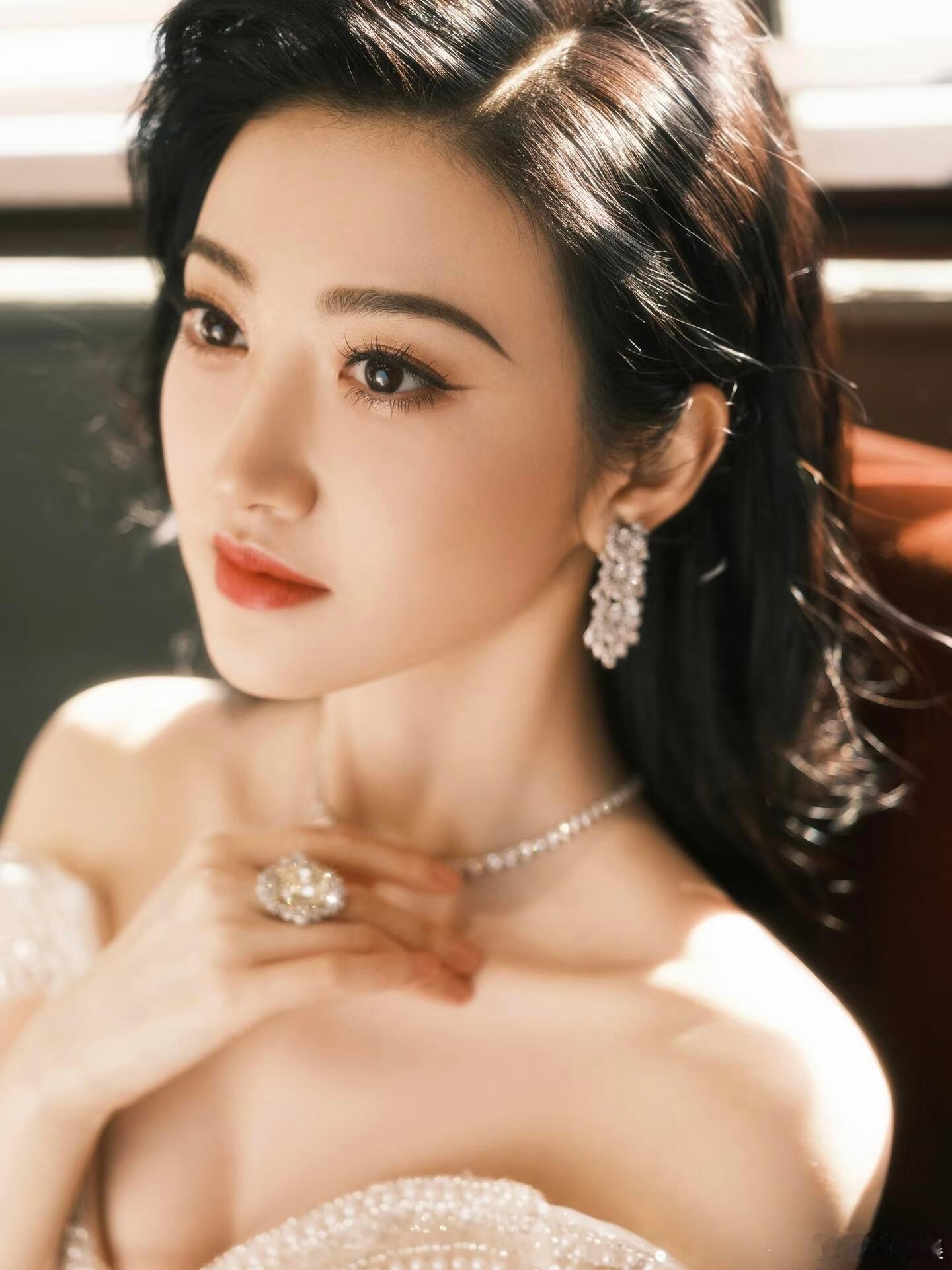 好美 好美 好美受不了猪头睡美女 景甜