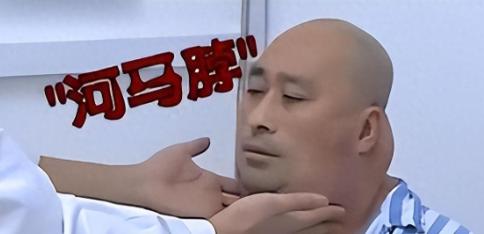 “没治了！”2013年，沈阳某医院抬进来个罕见的病人，他20年喝了2万斤酒，脖子