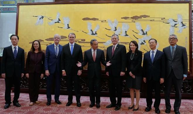 中美两国谈好了

这次带队的是共和党议员戴安斯，他是特朗普的坚定盟友，在共和党内