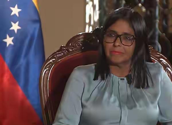 巴西承认罗德里格斯为委内瑞拉领导人 当地时间1月3日，国际政坛炸锅了！美国军队突