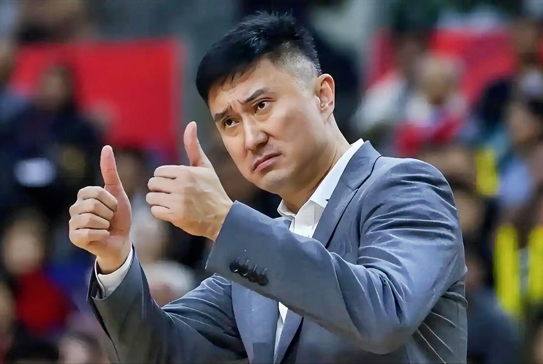 朱芳雨：杜指导，广东的阵容堪比国家队，晋级半决赛只是开始，不夺冠说不过去吧？？