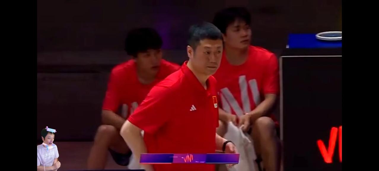 今晚中国女排3:0轻取弱旅比利时，迎来中国女排联赛北京站的开门红。本场比赛不管是