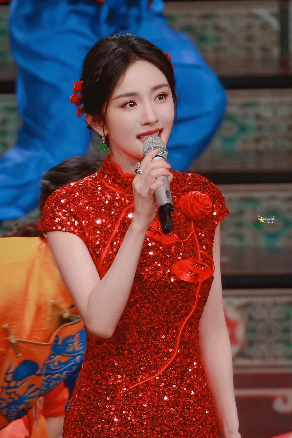 #杨幂好甜#好漂亮！眼睛亮晶晶的[亲亲] ​​​