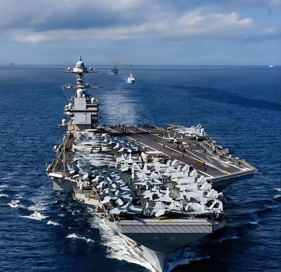 太尴尬了！美军1/3舰艇集结在伊朗周边却不敢动手的原因曝光了。美国《华盛顿邮报》