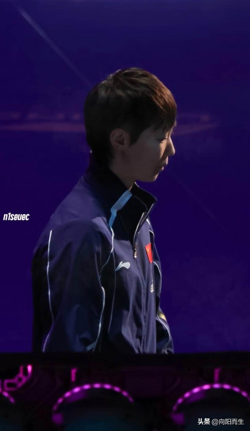 王曼昱最近真挺难，
重庆、澳门连输两场，
看得人心痛啊！
 
重庆冠军赛，她0-