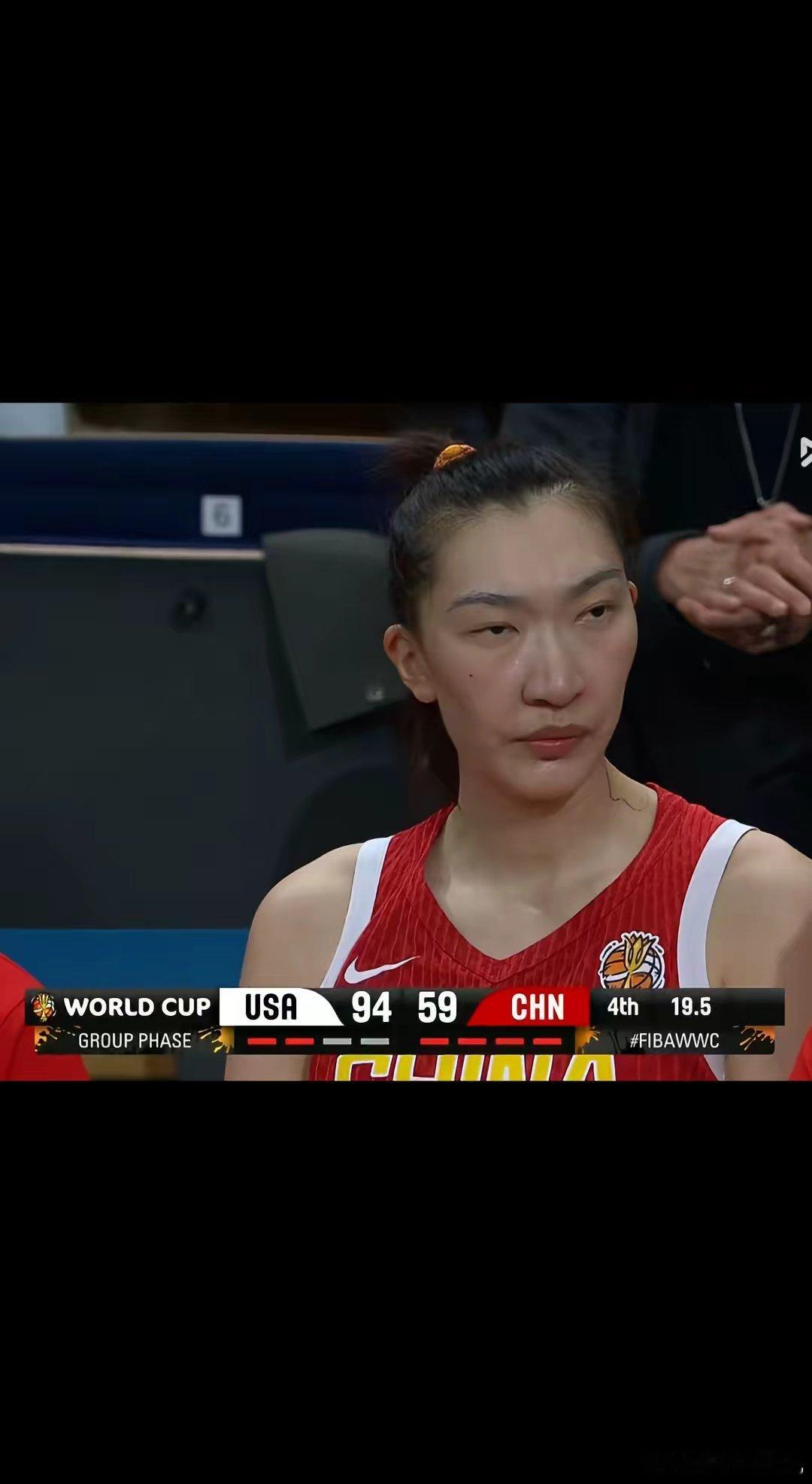 2026女篮世界杯，中国女篮33分惨败美国。美国队尚未发力，比赛已失去悬念。与四