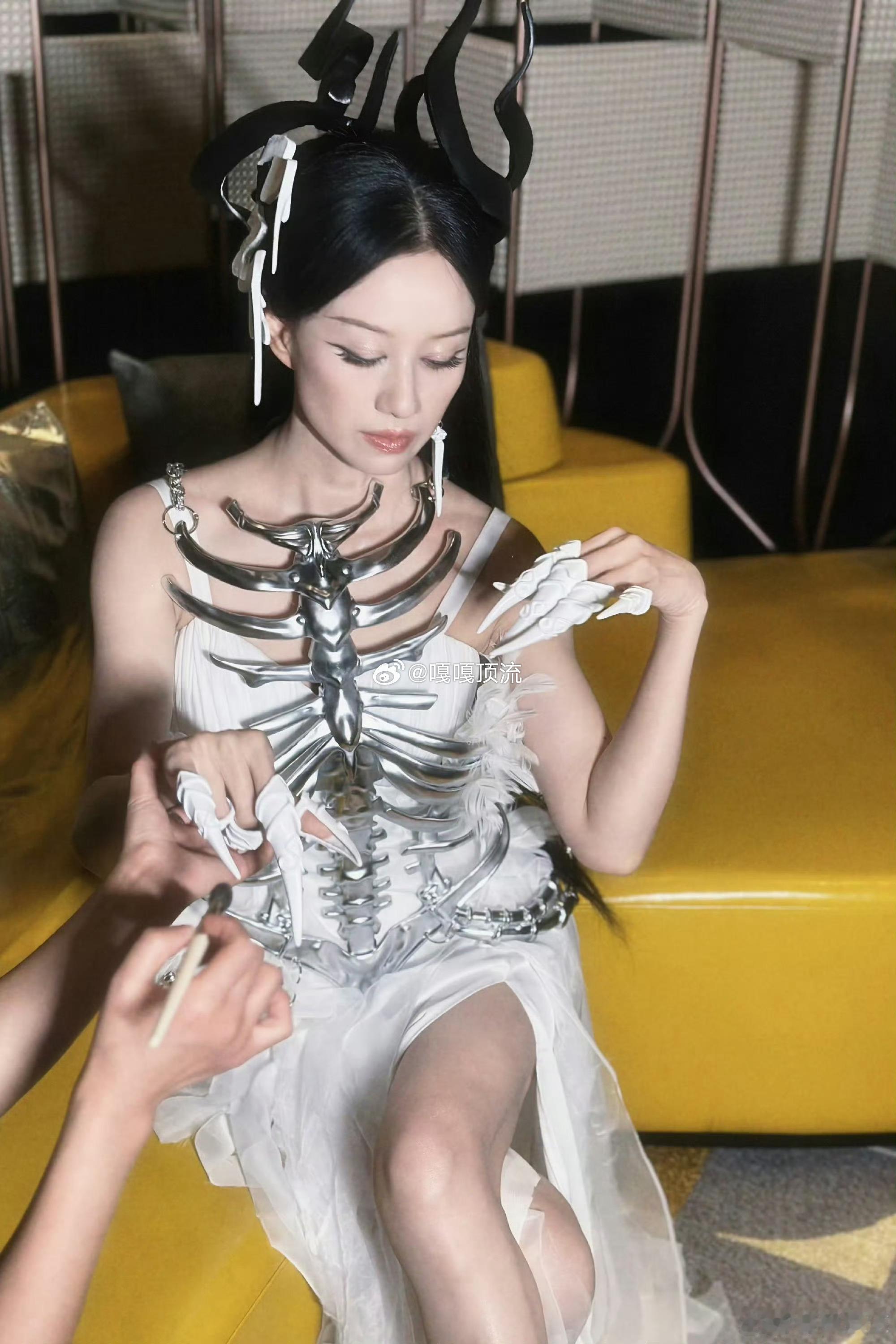 倪虹洁顶着这张脸说什么我都信了疯狂好六夜 倪虹洁一亮相就被状态惊艳到！防晒、运动