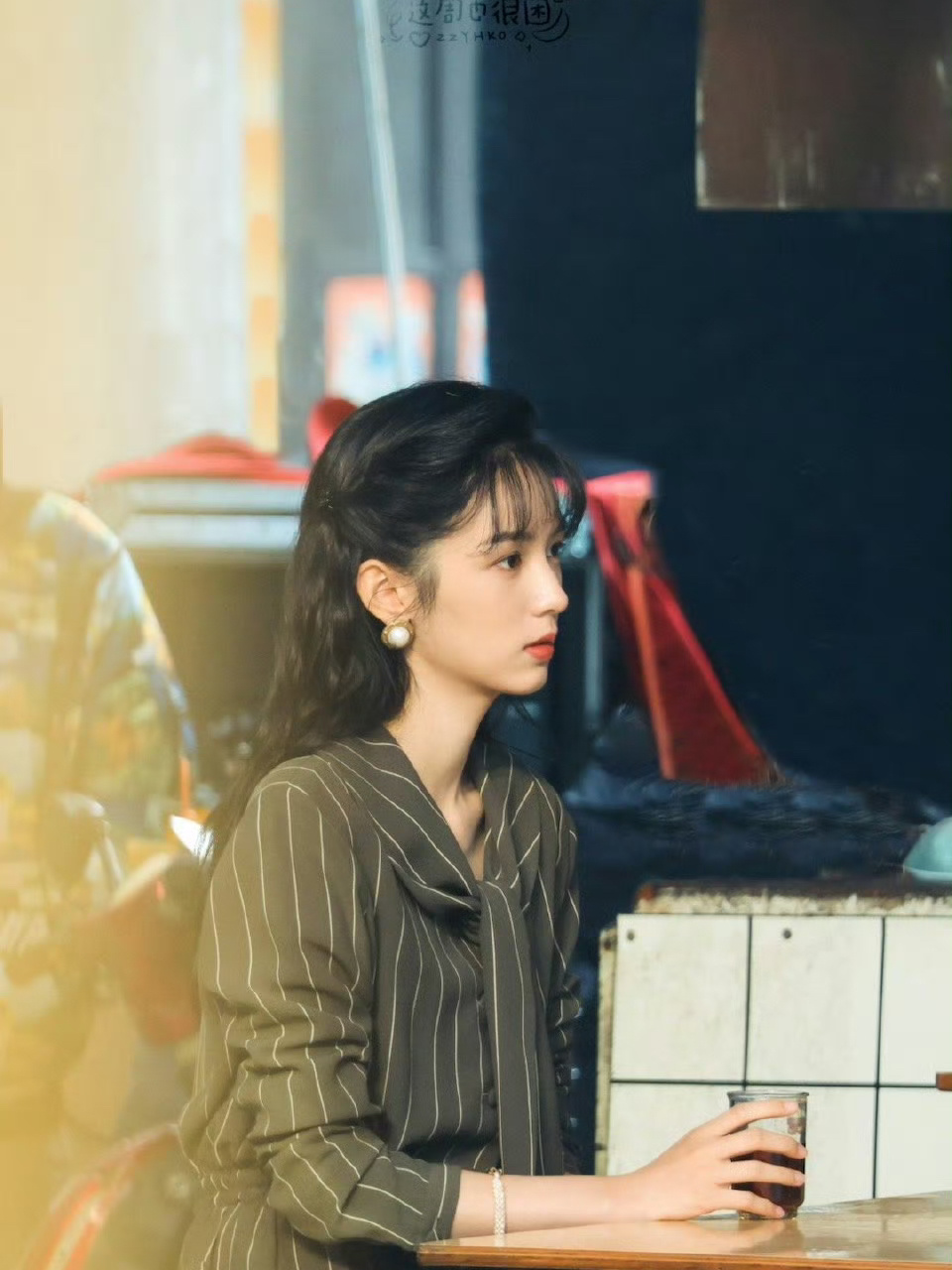 周也《你好1983》路透~纯纯的年代感美人！！[羞嗒嗒][羞嗒嗒] 