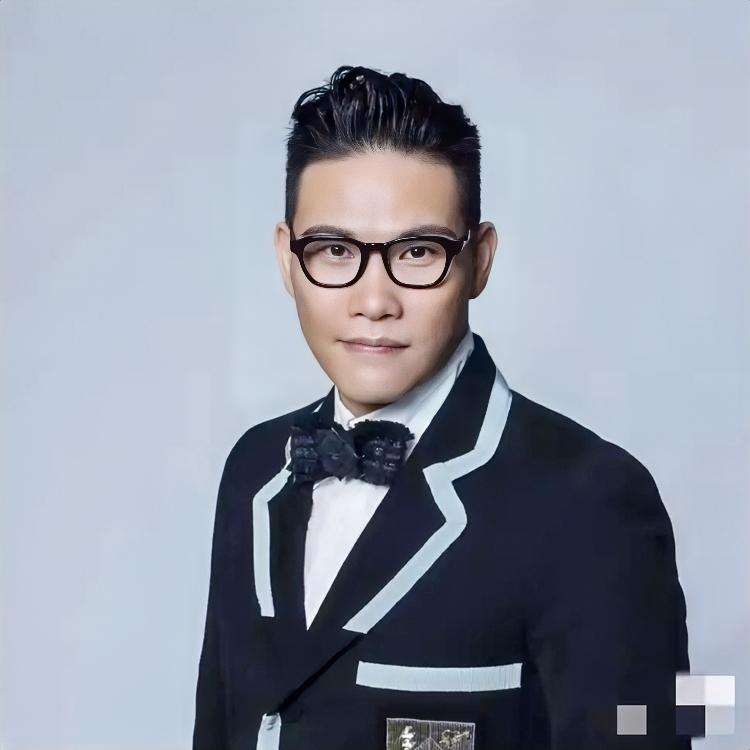 我严重怀疑，

涉毒艺人苏永康这次开演唱会，

不是为了情怀，也不是为了圈钱，而