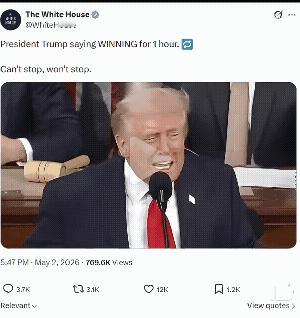 外网传疯了？外网传疯了！[捂脸]
特朗普，赢麻了？赢麻了？赢麻了！
白宫官方社交