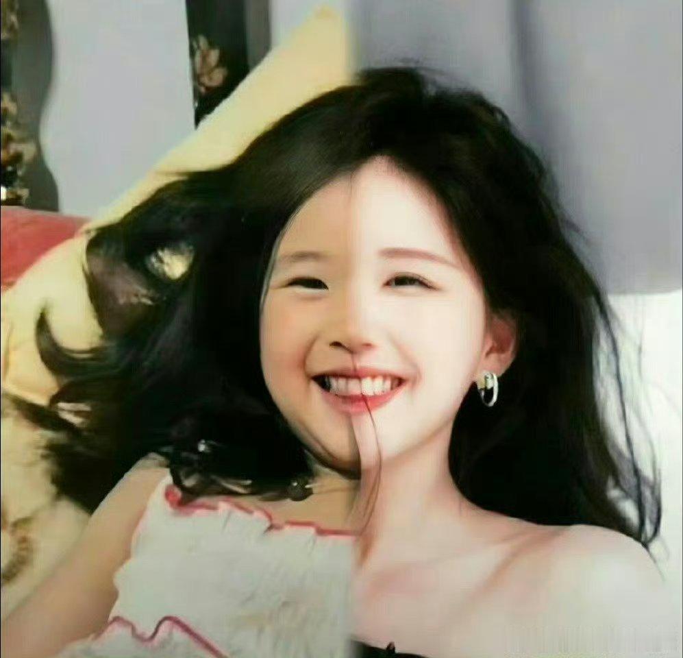 #和赵露思小时候的合照#关于赵露思等比例放大这件事 ​​​