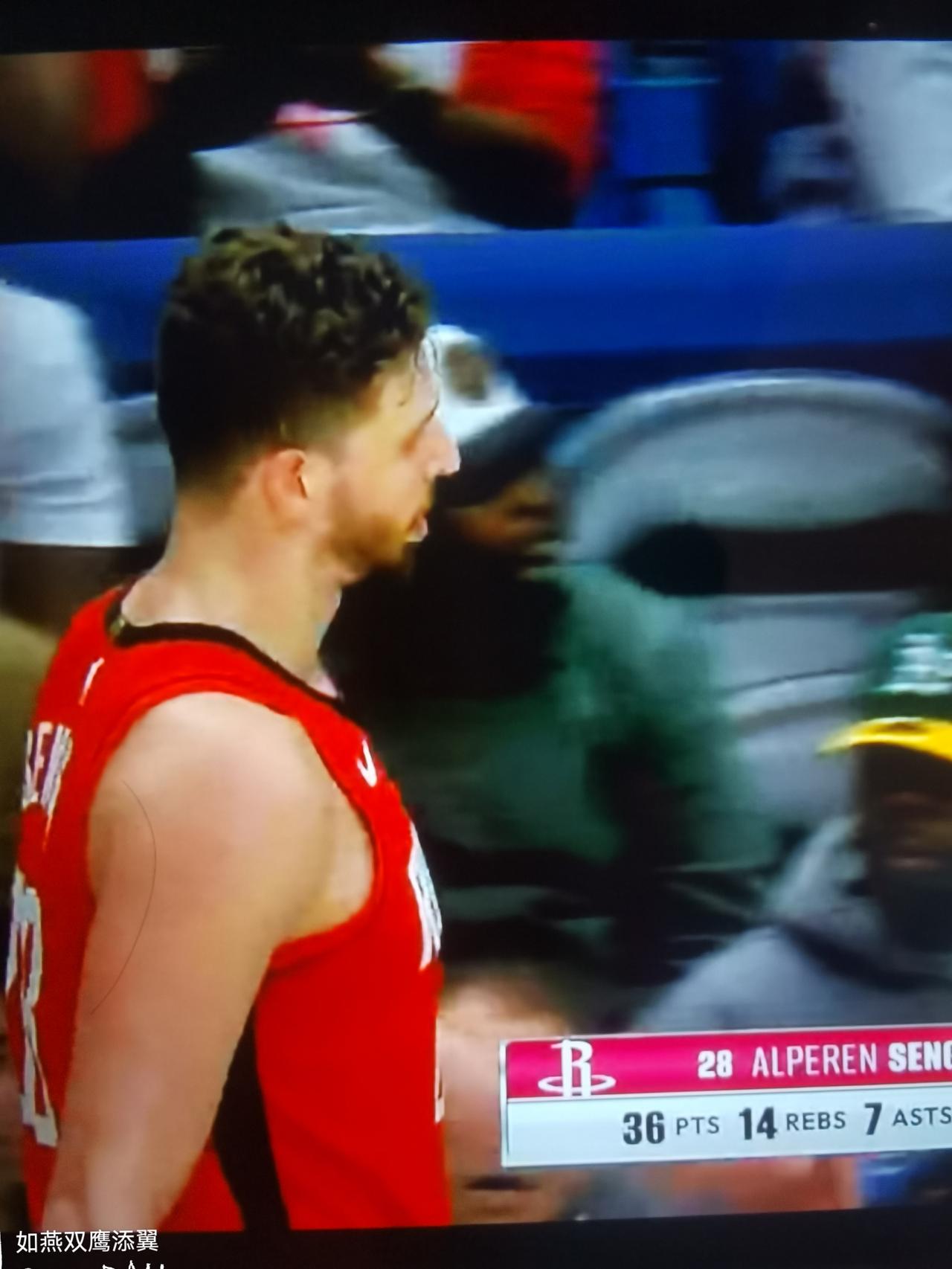 火箭夏天人员变换得与失

        火箭客场134-102，狂胜鹈鹕，结束