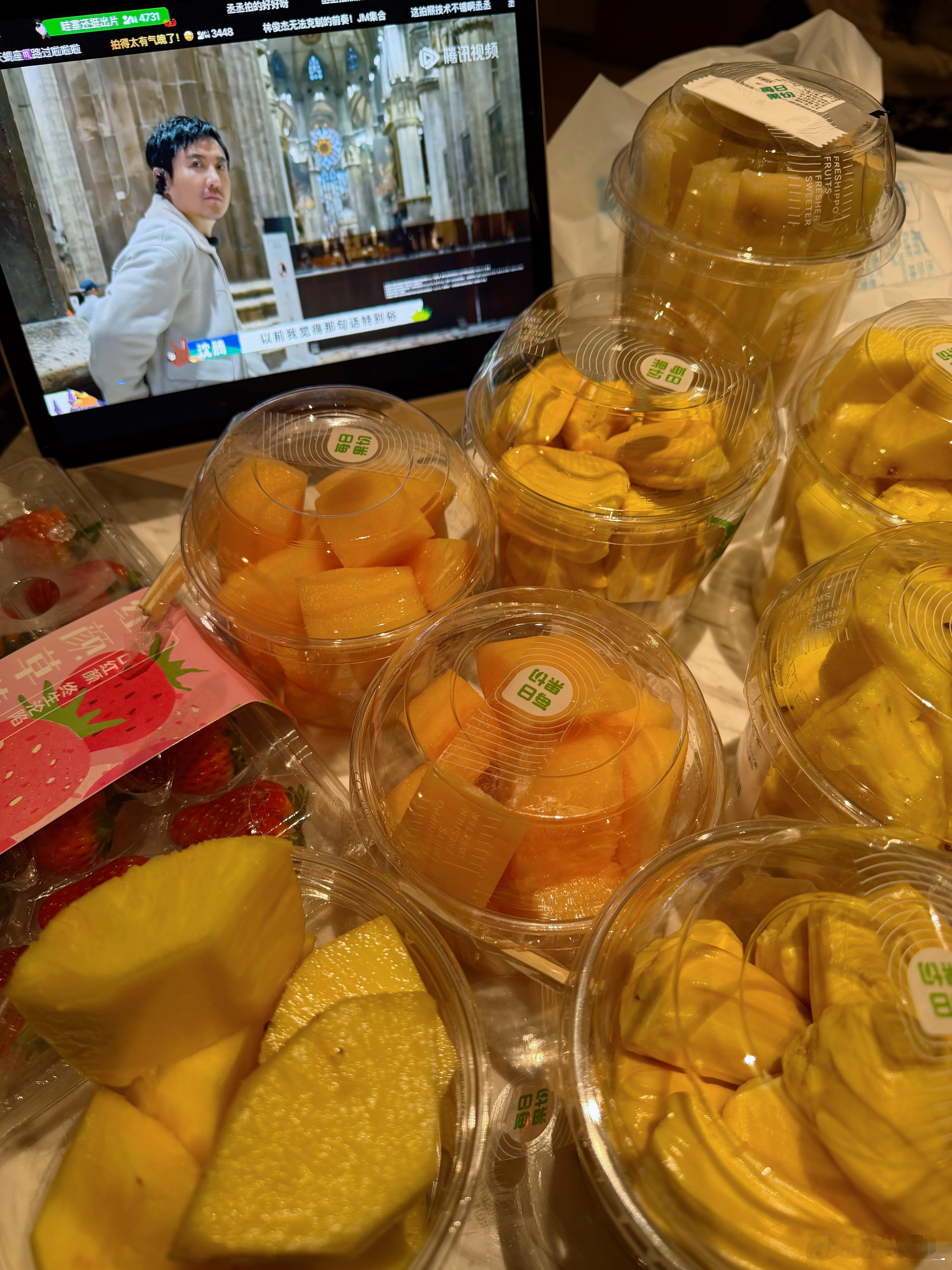 就吃 就喝 没钱 就赊 周末愉快闺蜜们