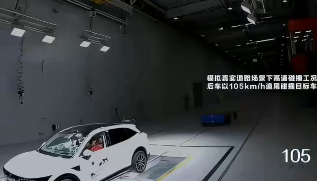 给老外一点中国式安全震撼最近看到国产车在宁波搞的那个105km/h后碰撞测试，真
