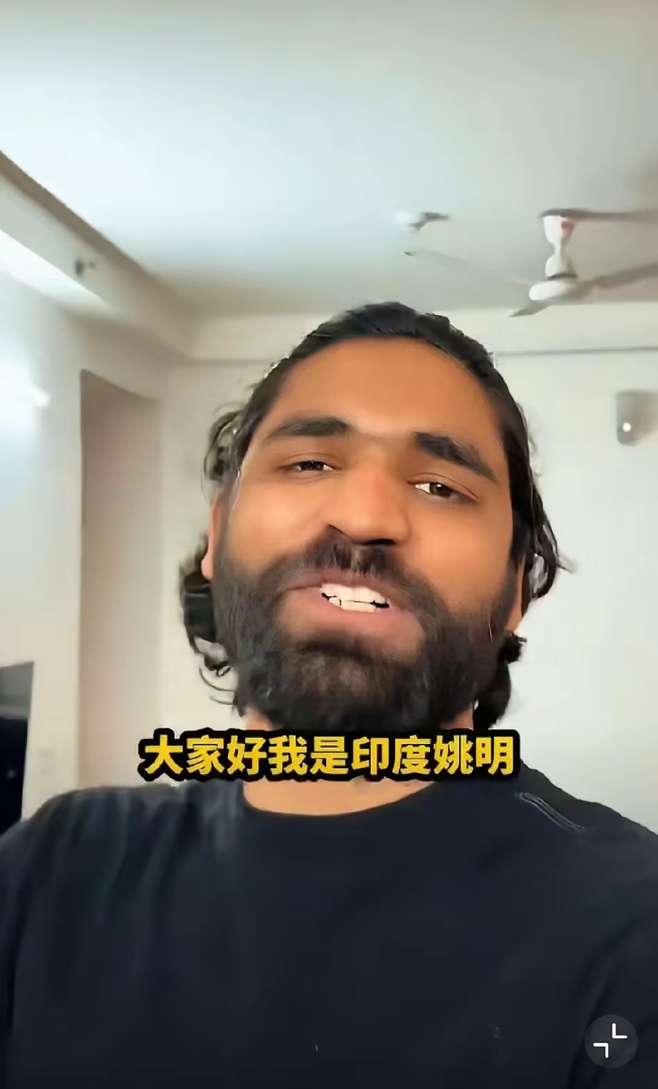 印度朋友说得对，用手吃饭是文化，是亲近食物。那我建议也别用锅炒了，直接生吃，更亲