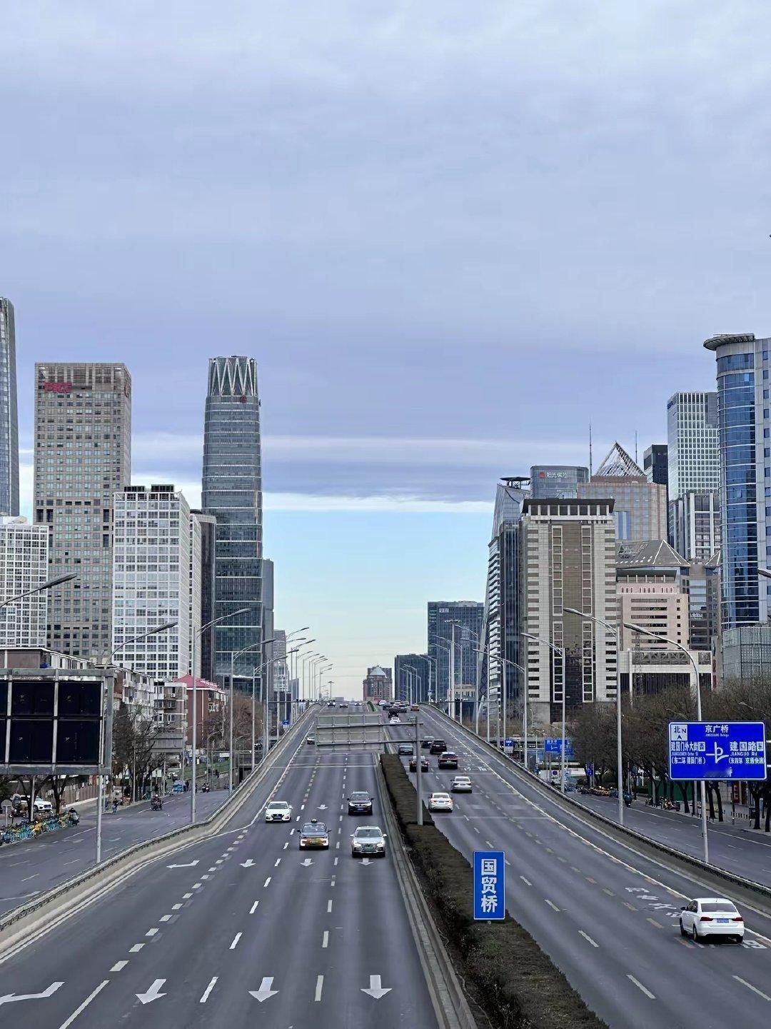 网友：一到春节，北京就变成了一座“空城”，大城市好像都这样，你初几返程呢？