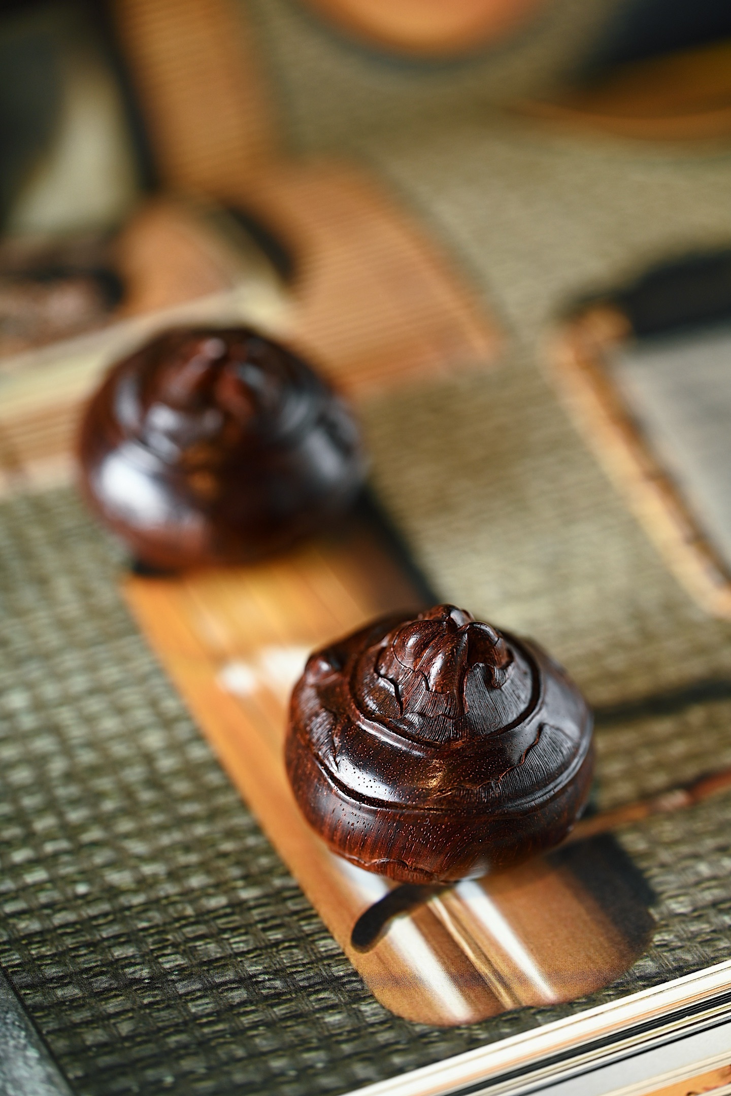 小叶紫檀 | 荸荠 手球、清供摆件马蹄又称荸荠，谐音“必齐”，寓意万事备齐、马到