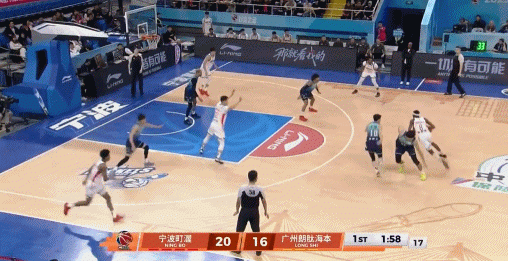 上场就有震慑力！徐昕出战12分钟 5中2拿到6分4板3帽 