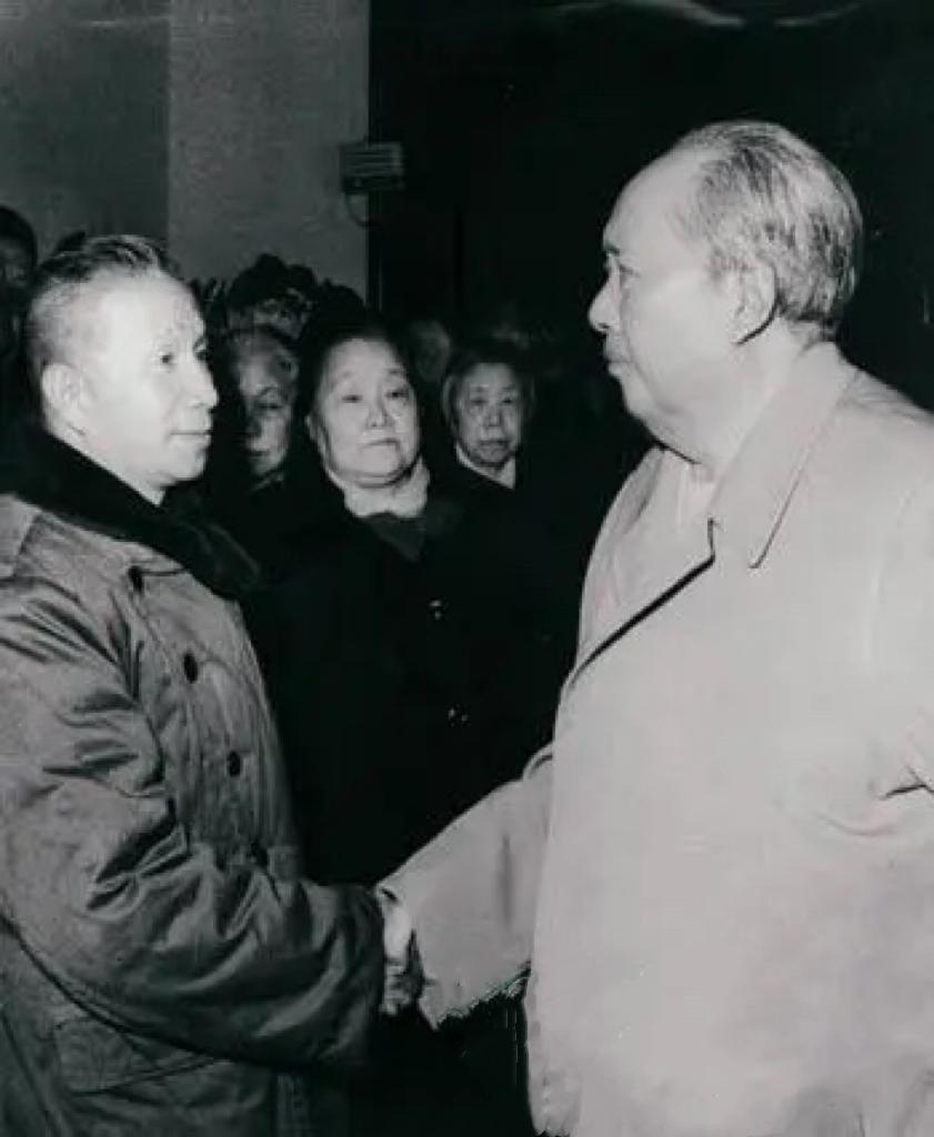 粟裕用先斩后奏地方式，提前打响了淮海战役，而且他的提前不是提前几个小时，而是提前