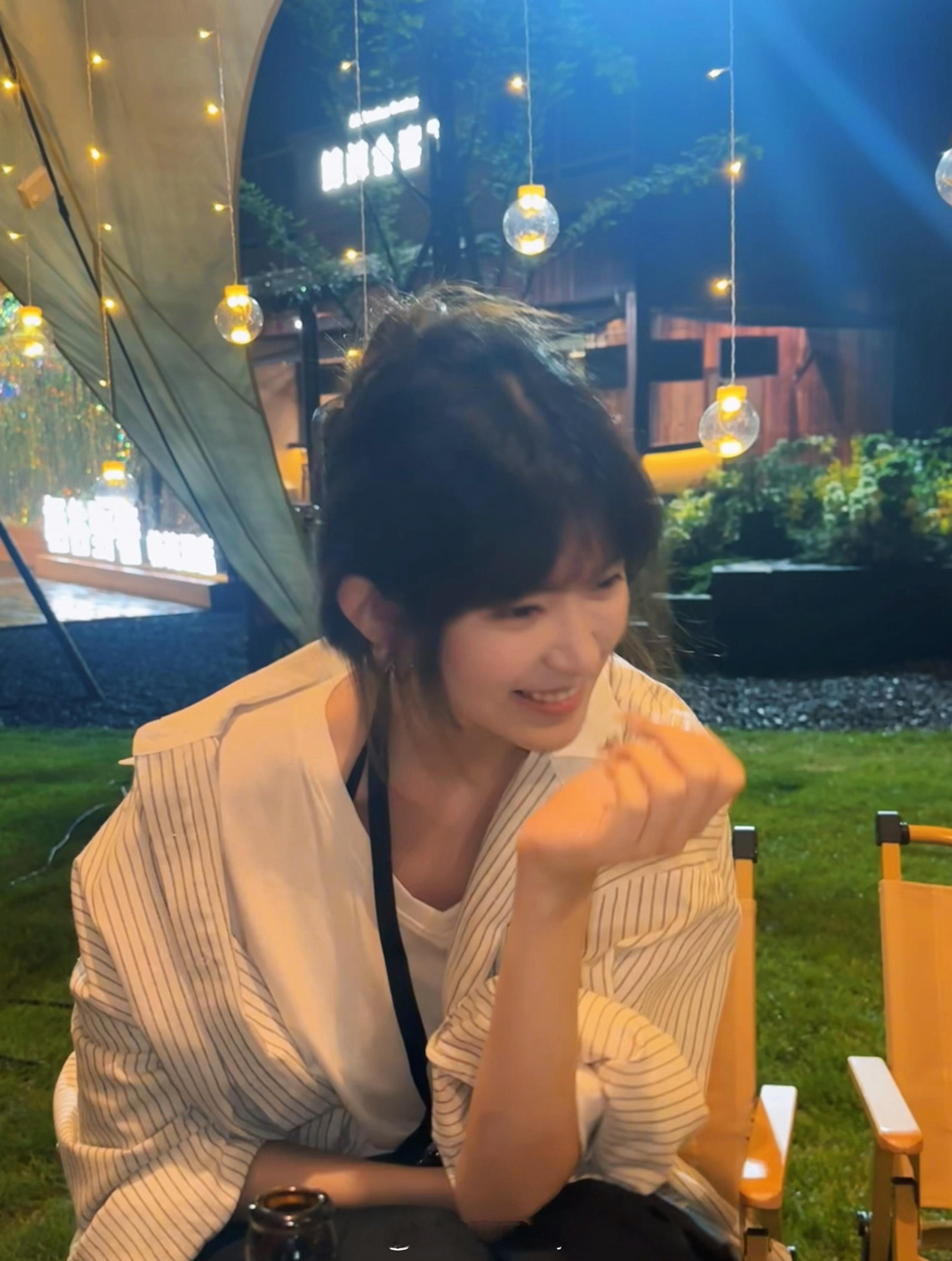 欢喜自己 ​​​