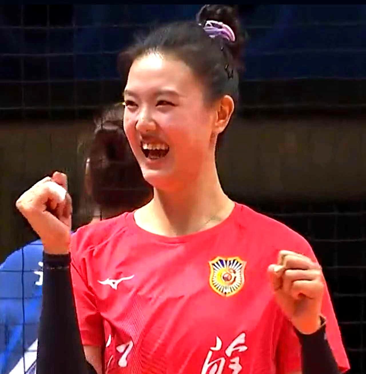 河南女排3:1赢江苏队！这战术真能打，藏都藏不住！  
 

江苏队老毛病开局慢