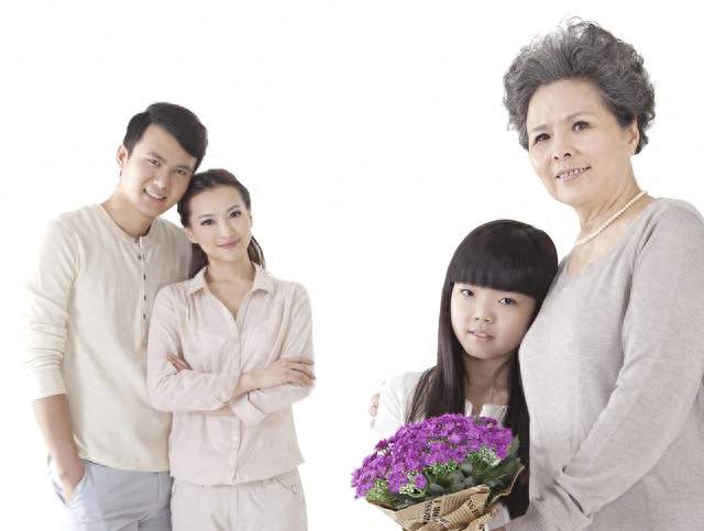 很多婆媳关系变差，不是因为钱，而是这两个字：边界