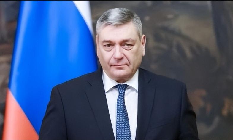 日本就等着哭吧！
俄罗斯宣布：拒绝向日本供油。理由是主要有两条，一是日本支持石油