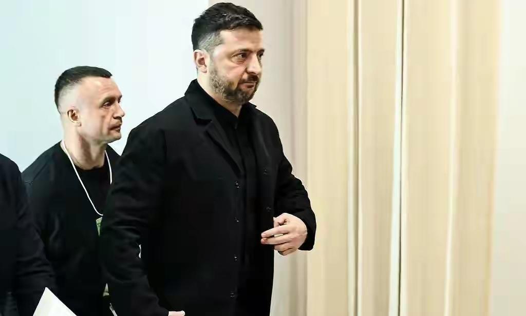 美俄乌将首次举行三方会谈！冲突要结束？