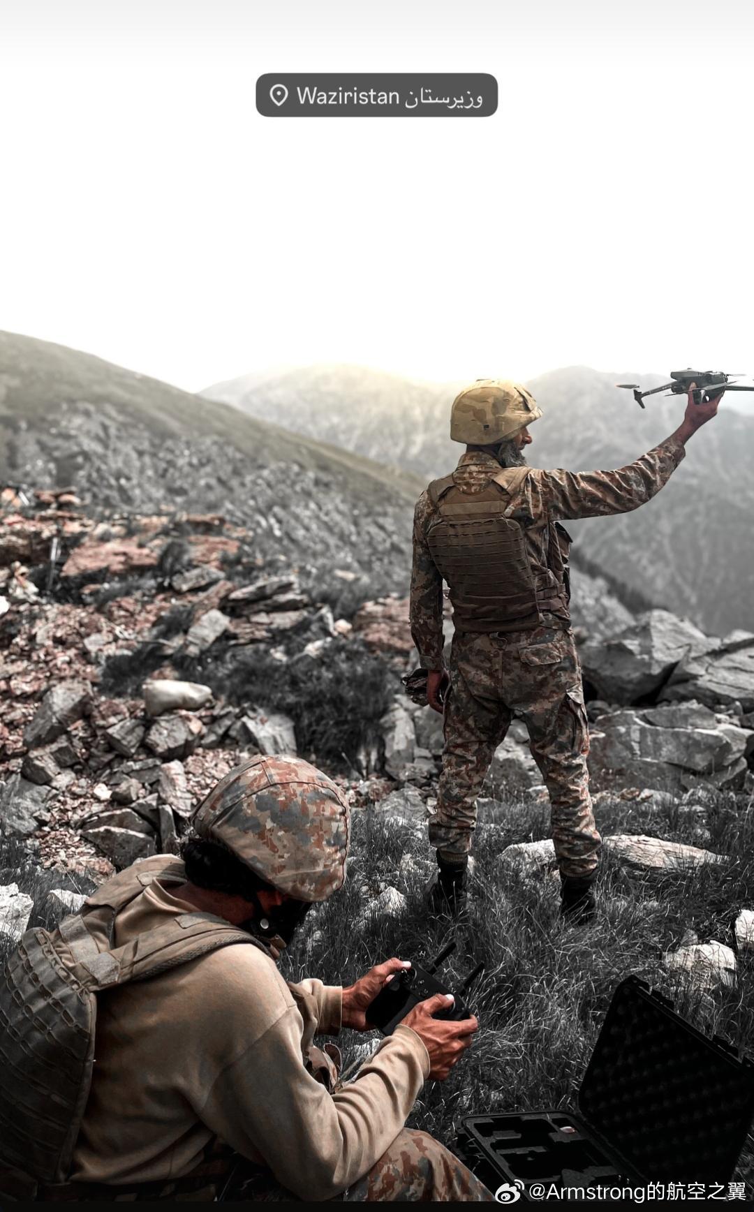 烽火问鼎计划 巴基斯坦军队在瓦济里斯坦边境地区部署四轴无人机，看起来是大疆 