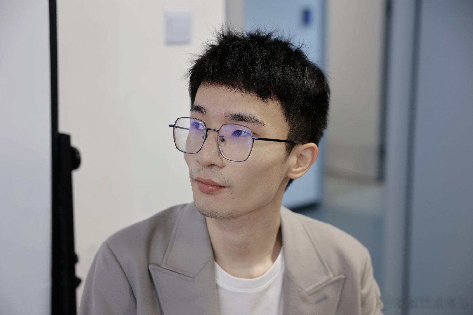 KSG进入SA卡位赛常规赛遗憾无缘S组直通，KSG开启卡位赛备战。把之前的问题全