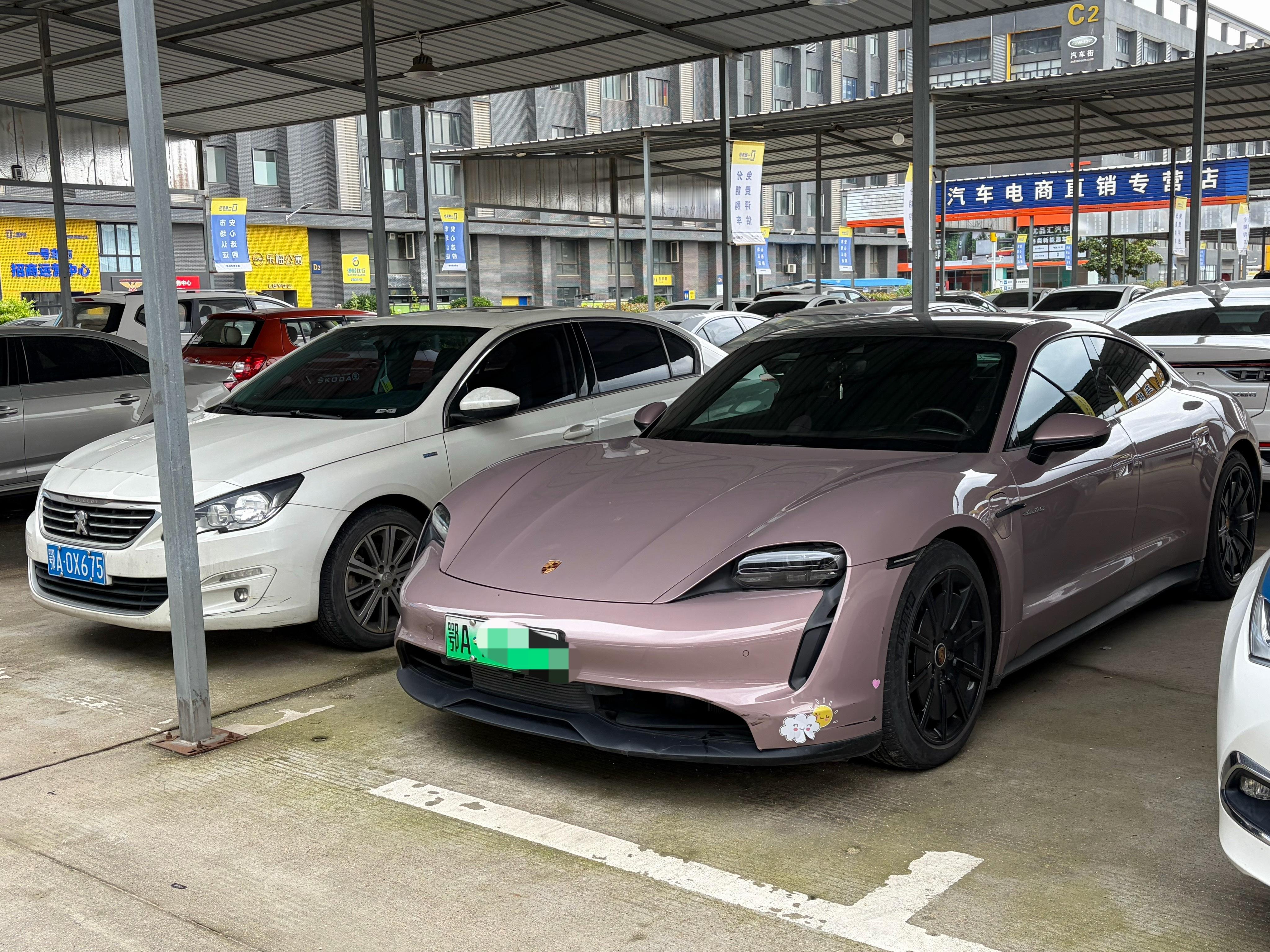 保时捷Taycan 已售，直接批发给同行了。 武汉·一号车市