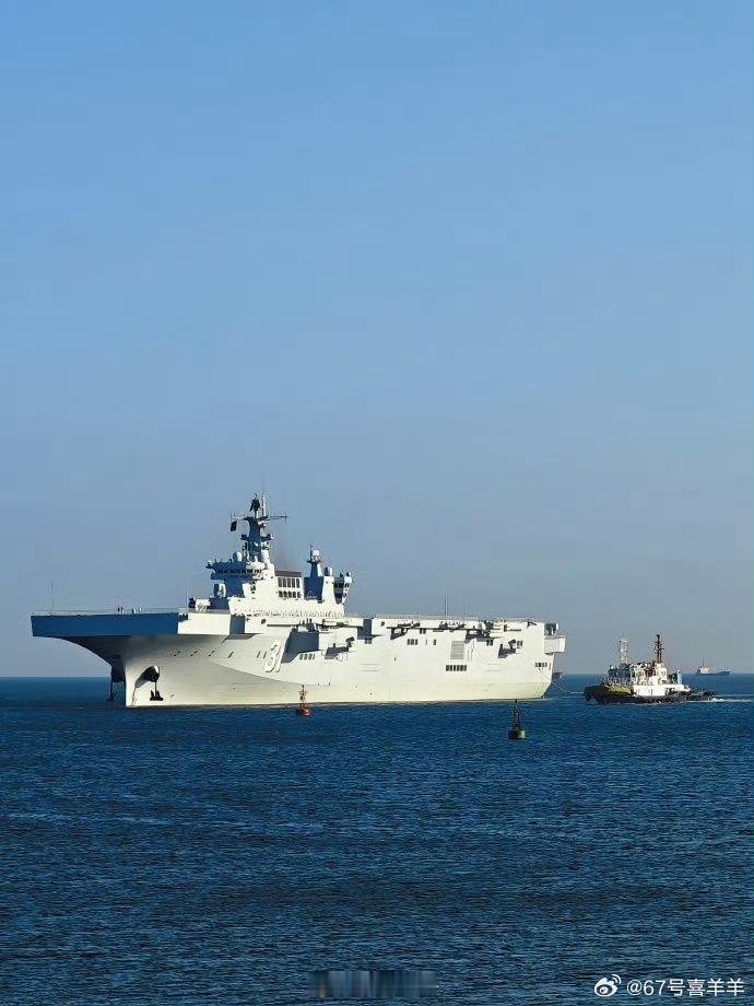 中国海军奋进新时代[超话] 海南舰将于4月24日至26日对公众开放，网友们可通过