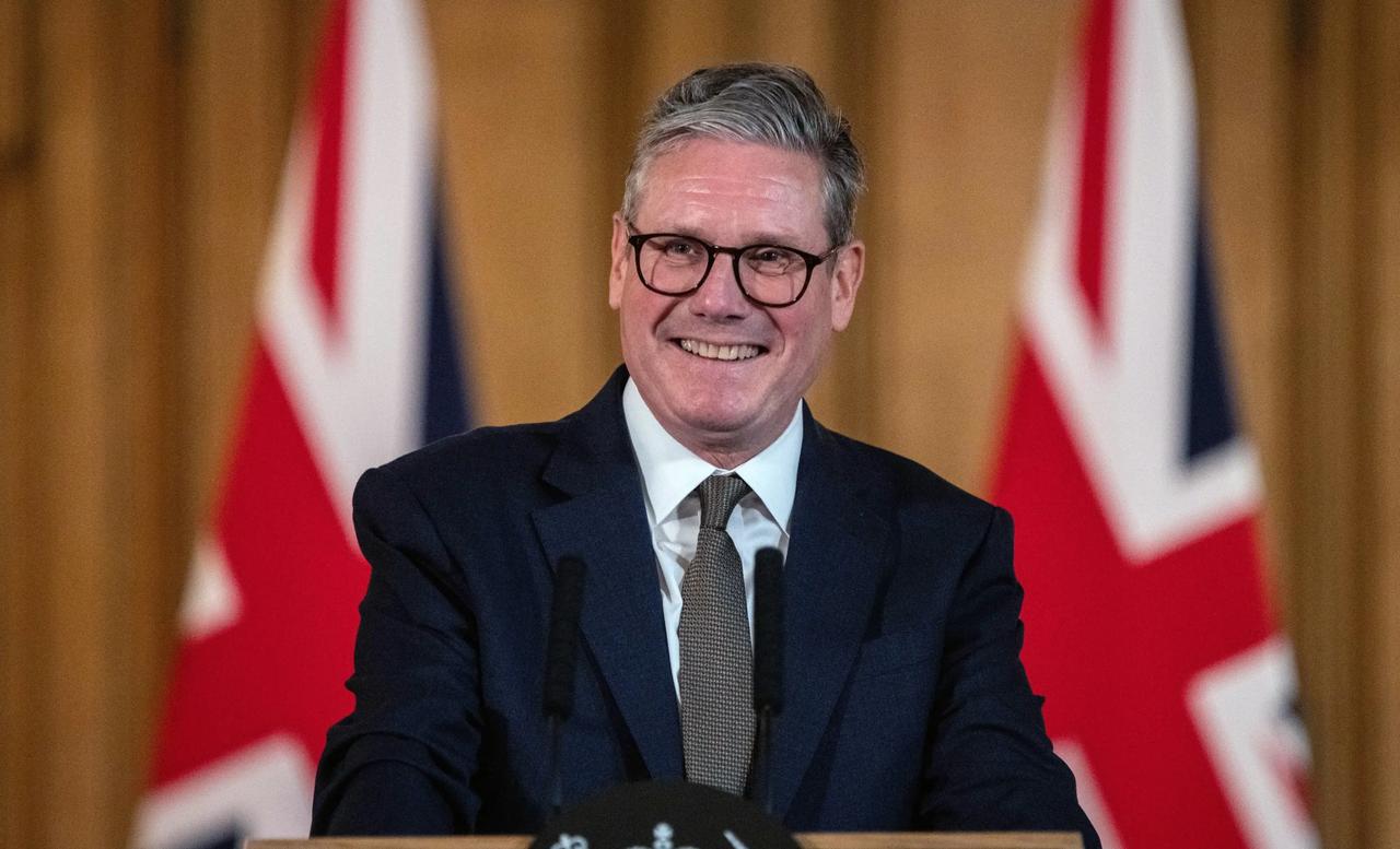 英国在恶心谁？只往格陵兰岛派兵1人！

面对美国公开要吞并格陵兰岛，丹麦没有太多