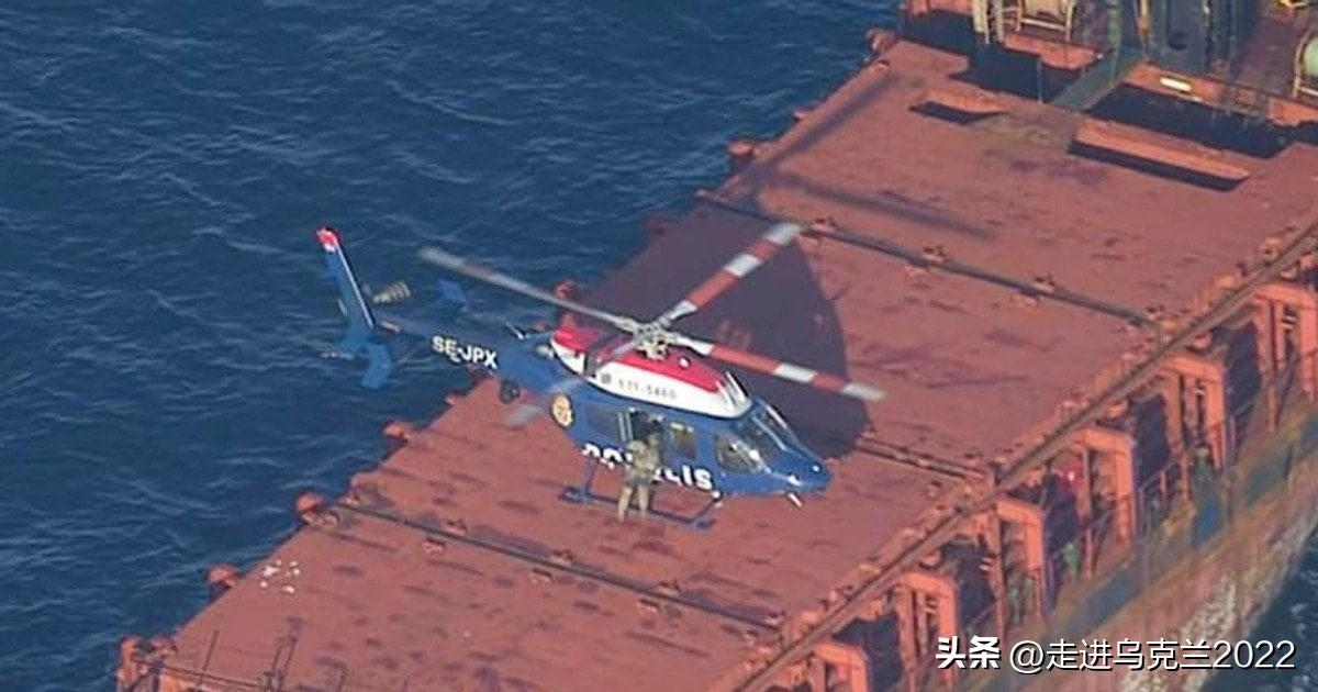 俄罗斯“影子舰队”的船只在瑞典海岸附近被扣留


瑞典海岸警卫队联合国家警察行动