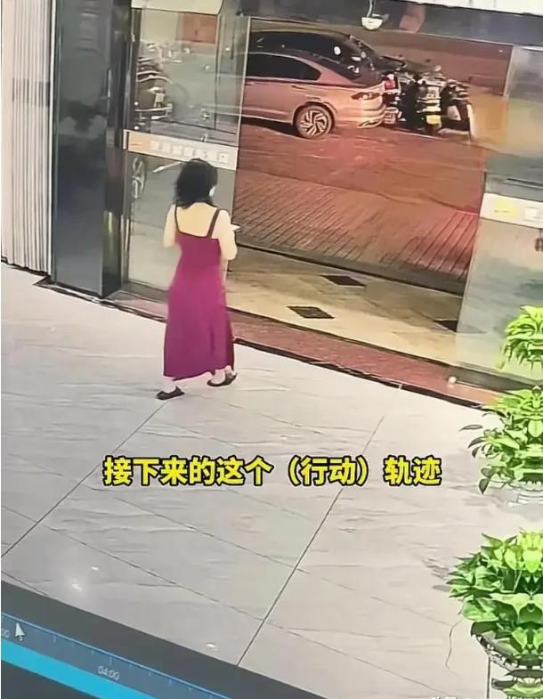 “怪了？”一名怀孕3个月的女子，和家人在海南旅游时发生争执，一时赌气独自飞回郑州