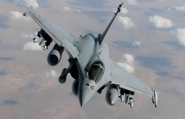 戳破印媒谎言！边境炒作背后，是印度无法掩盖的国防短板

印媒近年来总在中印边境议