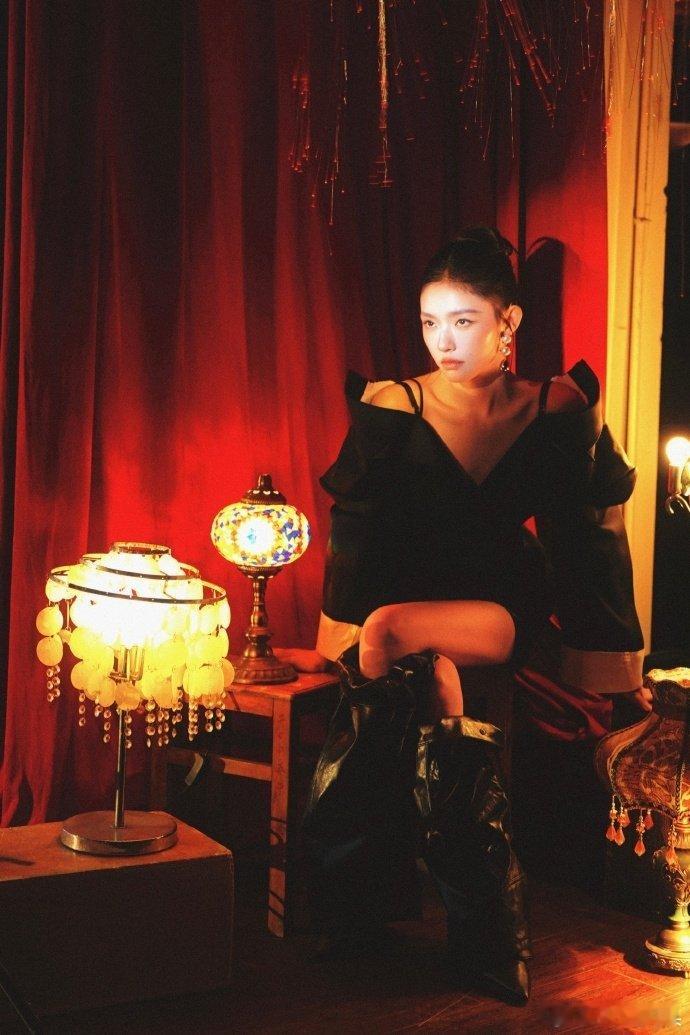 林允想无缝进组林允生日愿望也太真实了吧！直接许愿无缝进组，事业心直接拉满，不想休