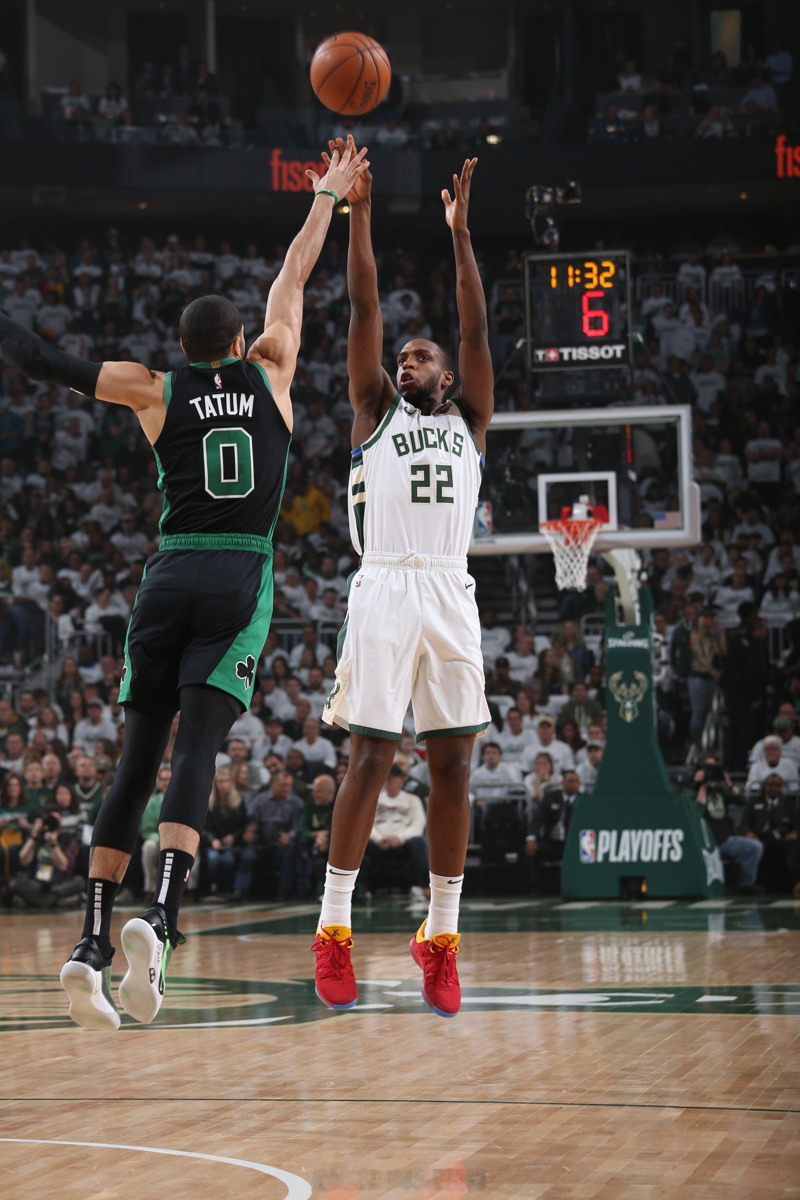 据队记Josh Robbins消息，米德尔顿是买断市场的潜在候选人👀“34岁的