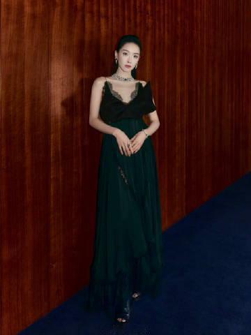 宋茜蕾丝吊带裙宋茜大光明蕾丝裙 啊啊啊啊这不是妈妈级别是什么 ​​​