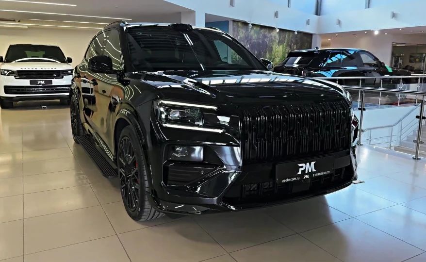 极氪8x