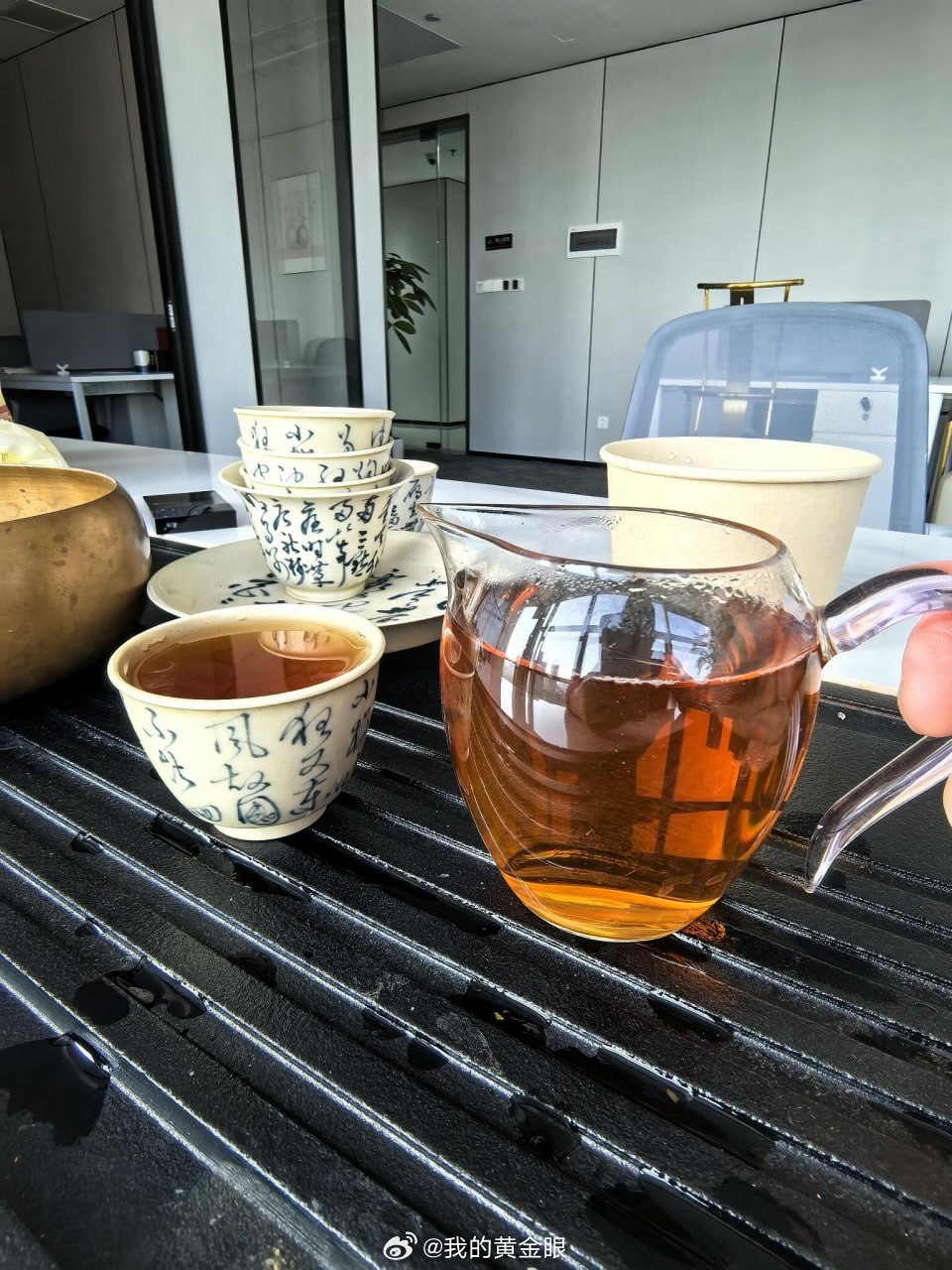各位精神股东下午好！今日市场休市停盘，受天气影响本周没有外出，安心留在公司静下心