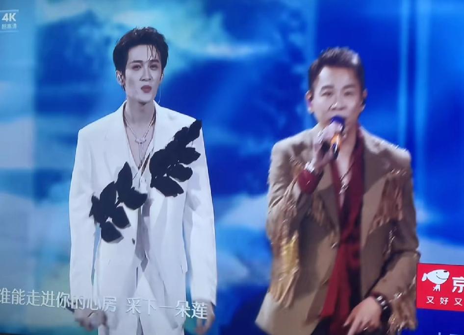 又一个敢和陶喆合唱的男人出现了
檀健次可以的！！
竟然敢和陶喆合唱
不过最难受的