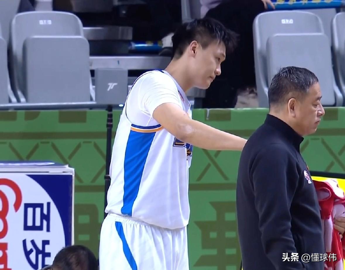 幸好有你！许利民谈赵睿：

“赵睿的表现很出色。”

“不仅仅是这场。”

“最