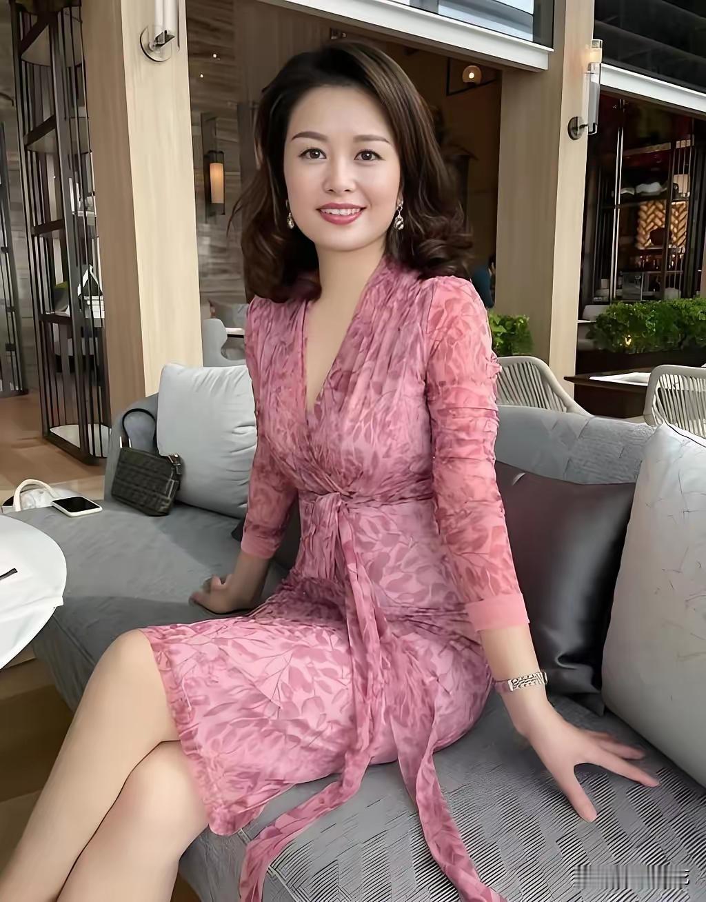 猜猜有多少岁，还能嫁出去吗？