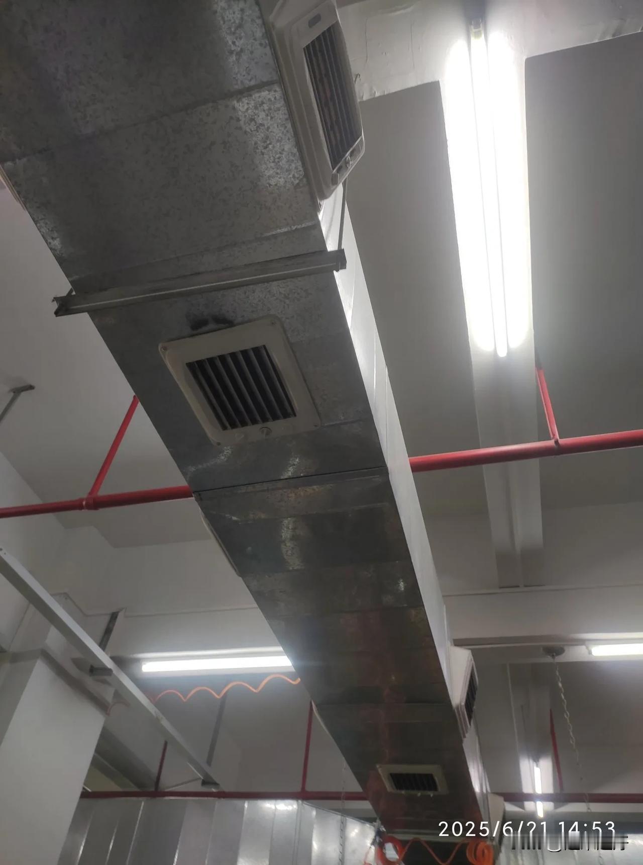 同事要关掉车间里面的蒸发式冷气机，会有很多的理由!
      在东莞这种30多