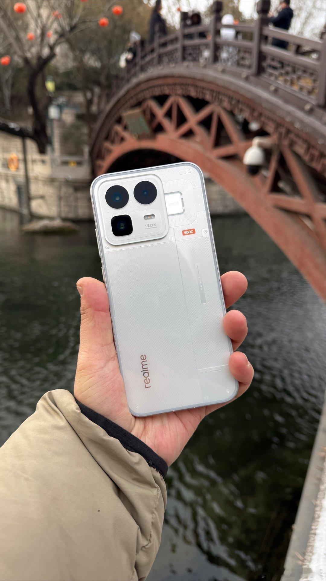 零下十几度 带着真我 Neo8 出来拍点样张 也是真爱啦真我Neo8 晚点传图 