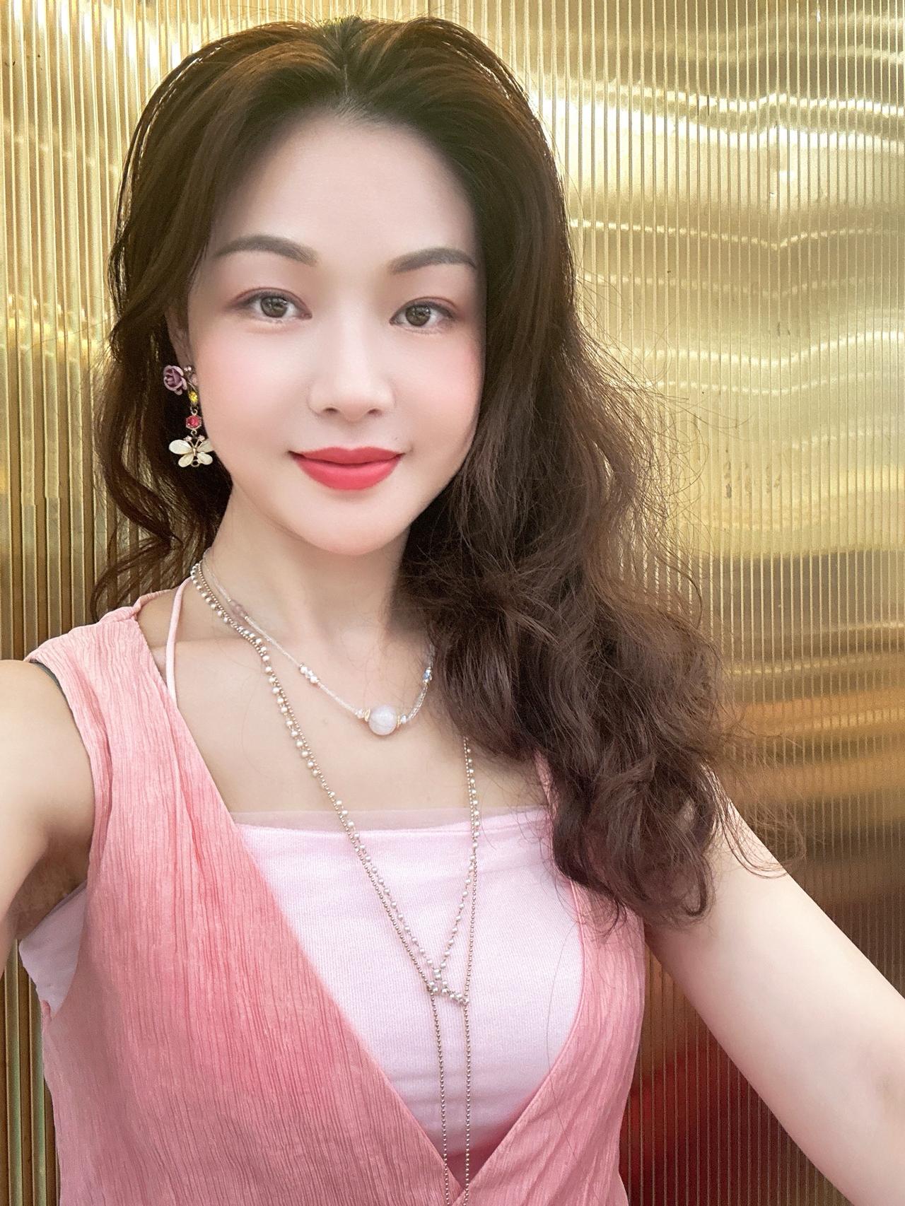 让你不舒服的人，实际上是你让他太舒服了。让你难过的人，说白了是你没让他难过。看不
