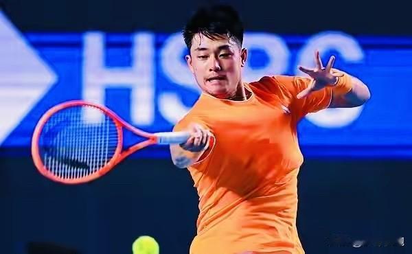 今日凌晨的绿土赛事CH75萨拉索塔挑战赛男单半决赛，赛会头号种子吴易昺以2-0战