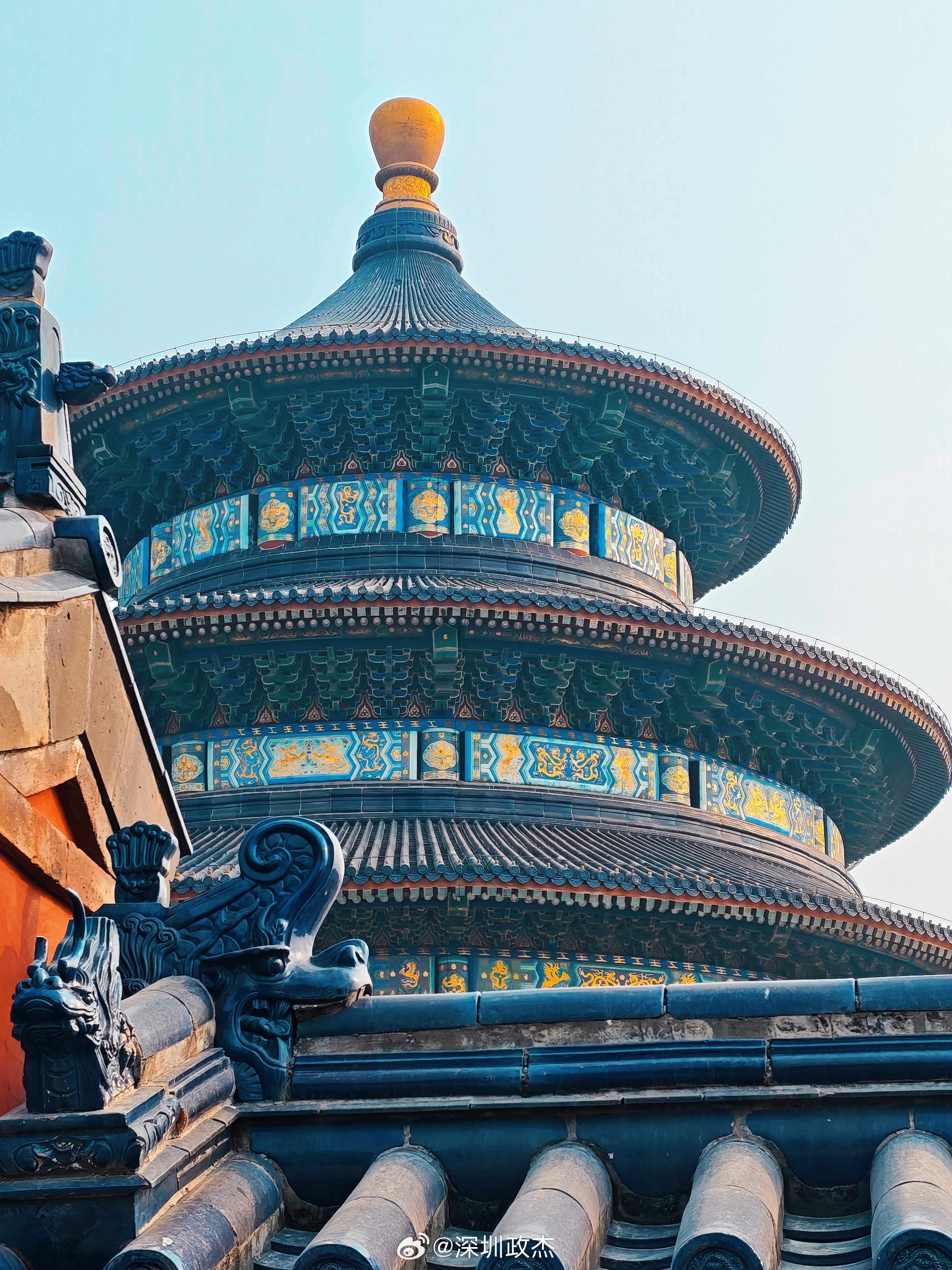 开放的是故宫，锁住的是紫禁城。都说淡季来，少点人，什么时候淡过。 北京·故宫博物