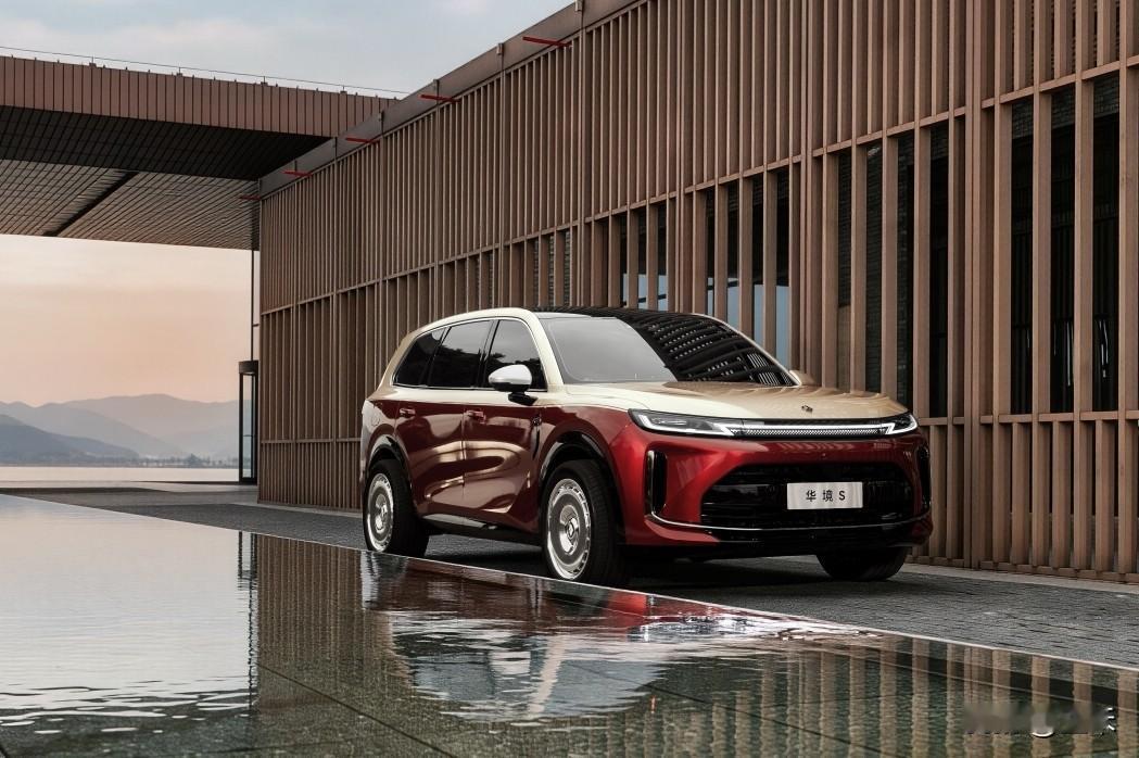 不管你信不信，未来几年，一定要记住:
1、千万别轻易辞职，工作不好找，要稳住工作